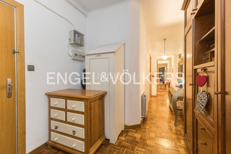 Foto bea2d3c1-401d-488e-8e7f-299772377232. Pis amb calefacció aparcament a Putget - Farró Barcelona
