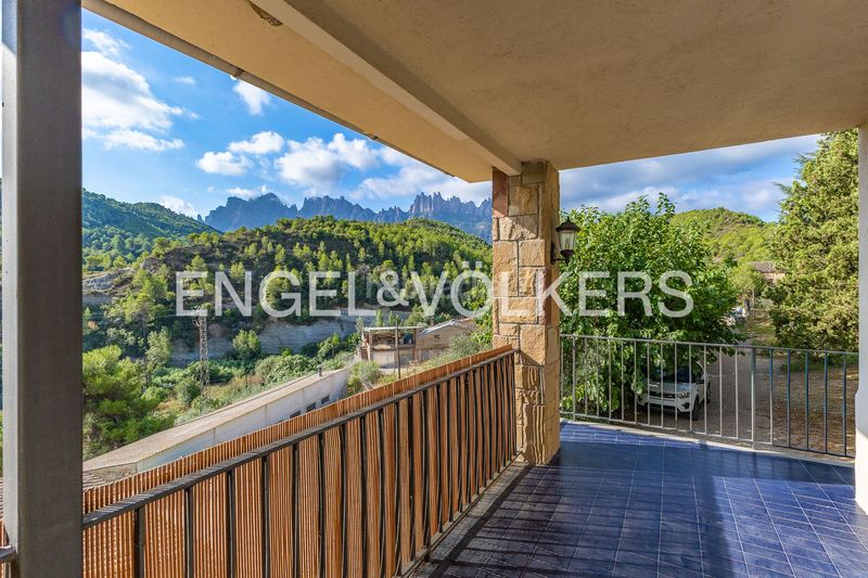 Foto 02d70ff5-d9f3-4014-a76b-a9946e09b00f. Casa amb calefacció a Marganell