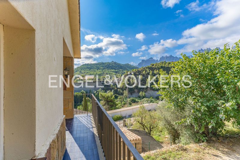 Foto 03ae3f94-1fb1-4760-a249-0ac8f9c0b1e6. Casa amb calefacció a Marganell