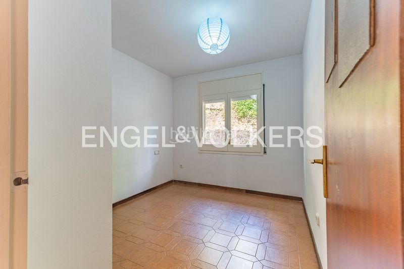 Foto 4ec9e5fa-4673-4790-b436-839b39221268. Casa amb calefacció a Marganell