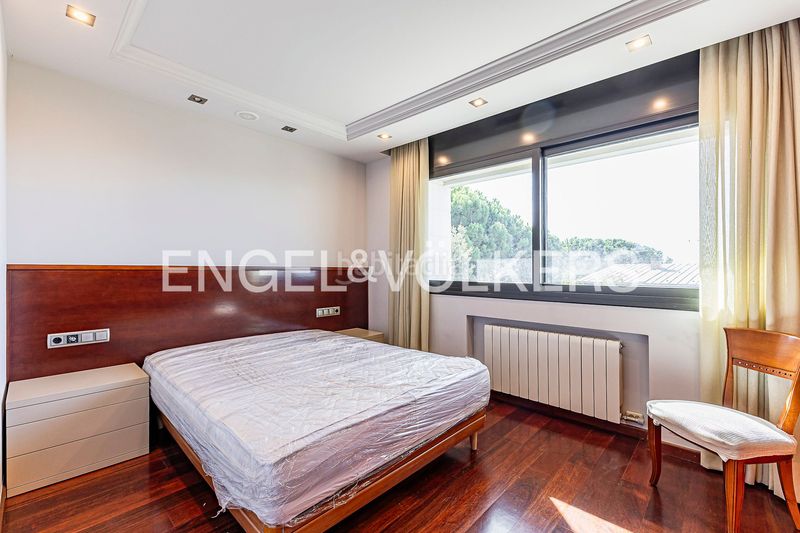Foto 0bae6307-65b1-46a4-9109-ea1cf93a840a. Casa amb calefacció aparcament piscina a Ciutat Diagonal Esplugues de Llobregat