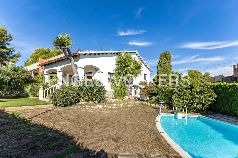 Foto a5f2048b-b9a6-4774-93c8-d492f831f74e. Casa amb calefacció aparcament piscina a El Tancat-Mas d´en Gual Vendrell (El)