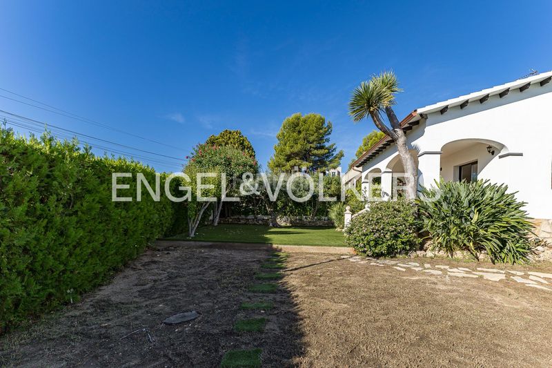 Foto d6a8cbd8-46a8-41f2-b44e-bbbb65243bdc. Casa amb calefacció aparcament piscina a El Tancat-Mas d´en Gual Vendrell (El)