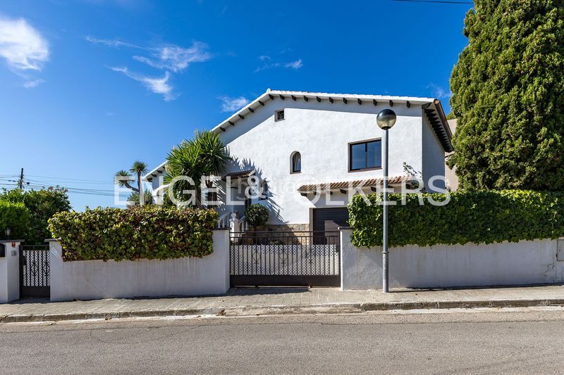 Foto ea0691f9-0de4-416d-b512-7a04aca6bb72. Casa amb calefacció aparcament piscina a El Tancat-Mas d´en Gual Vendrell (El)