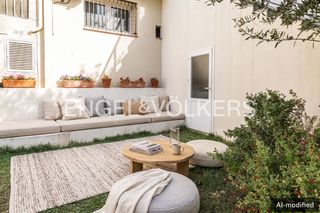 Reihenhaus in Centre. Su oasis en el casc antic refugio urbano con versátil planta baj