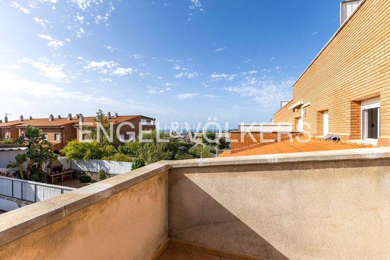 Foto 021f860d-8302-40aa-95f5-a2f9e8f7875e. Casa adossada amb calefacció aparcament piscina a Altafulla