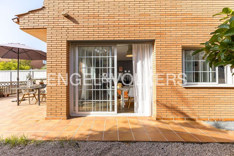 Foto eeb8d99b-98ab-4d74-9cf1-c1c2297b2a32. Casa adossada amb calefacció aparcament piscina a Altafulla