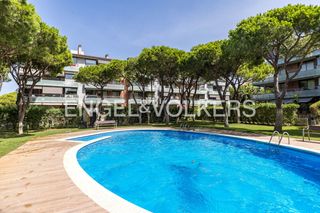 Appartamento in Gava Mar. Precioso y luminoso piso de diseño a escasos metros del mar