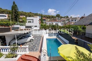 Maison à Torrent Ballester. Tu refugio unifamiliar con piscina y vistas a la naturaleza