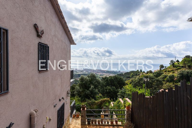 Foto 0ab60326-7a3d-4326-ae3b-bee914cdcf92. Casa amb calefacció a Can Carreras - Montessol Pineda de Mar