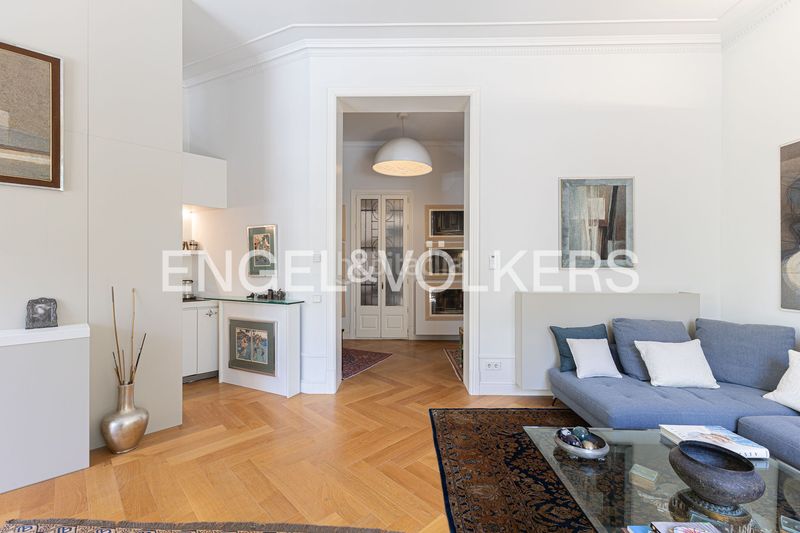 Foto 1a84e142-94f3-4982-9011-c5d978297a81. Pis amb calefacció piscina a Dreta de l´Eixample Barcelona