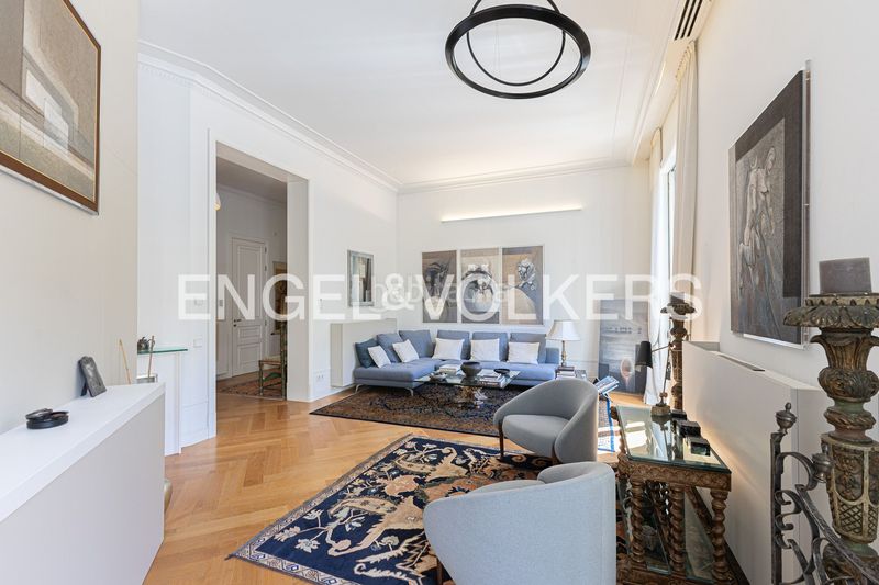 Foto f6389fa0-4ff0-48b3-850d-e985f2df5264. Pis amb calefacció piscina a Dreta de l´Eixample Barcelona