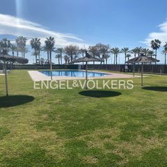 Lloguer Planta baixa a Ribes Roges. Descubre un apartamento mediterráneo con terraza y patio