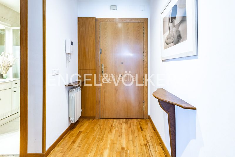 Foto 0ac61e1c-d00c-4ec1-a168-c9afbd947d3a. Pis amb calefacció aparcament a Centre Sabadell