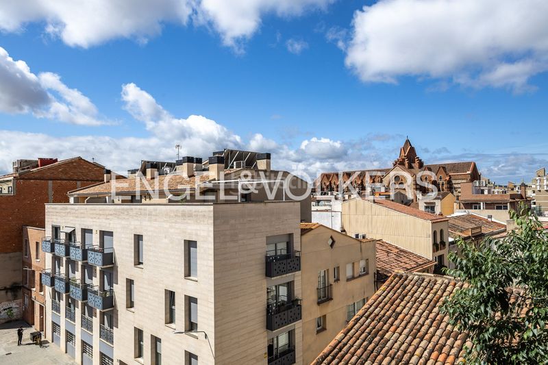 Foto fa1d3816-a920-48bb-993a-aad76e9bf32d. Pis amb calefacció aparcament a Centre Sabadell
