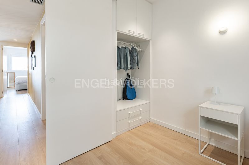 Foto 0d733afa-1105-4812-87d5-bc4ff8bed6a3. Alquiler piso magnífico piso reformado en primera línea de mar en Sitges