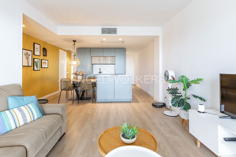 Foto d330a35f-4ae2-4a79-b2e9-80602241289a. Alquiler piso magnífico piso reformado en primera línea de mar en Sitges