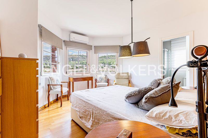 Foto 0a1676db-1742-4ce3-a7f9-2456e3da3aca. Casa  de ensueño con piscina y vistas a los viñedos en Begues