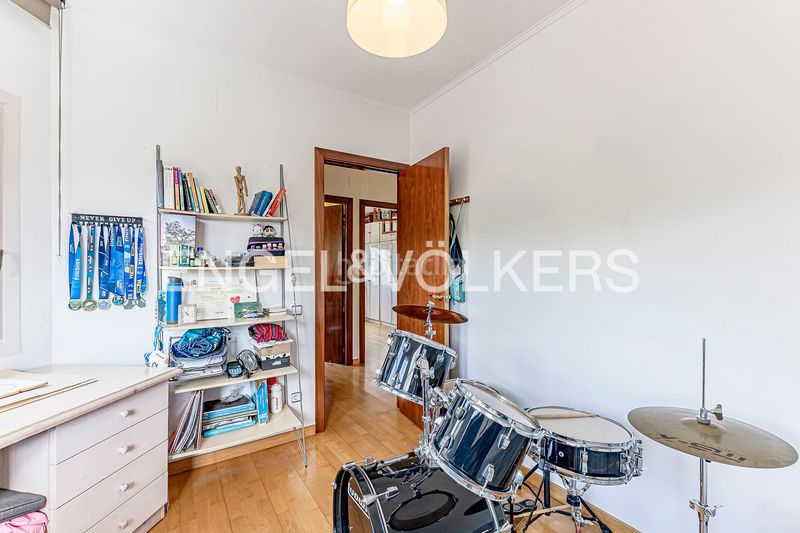 Foto 0ff4aa5e-1d29-41d9-9e10-64be96672cf3. Casa  de ensueño con piscina y vistas a los viñedos en Begues