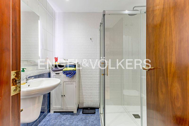 Foto 2bd8b454-d625-442f-8fd7-0727e0faff22. Casa  de ensueño con piscina y vistas a los viñedos en Begues