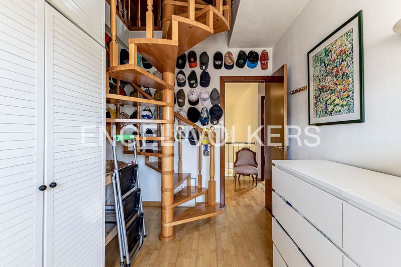 Foto 5016074d-48a2-4d99-ae48-e9e3bc3427ae. Casa  de ensueño con piscina y vistas a los viñedos en Begues