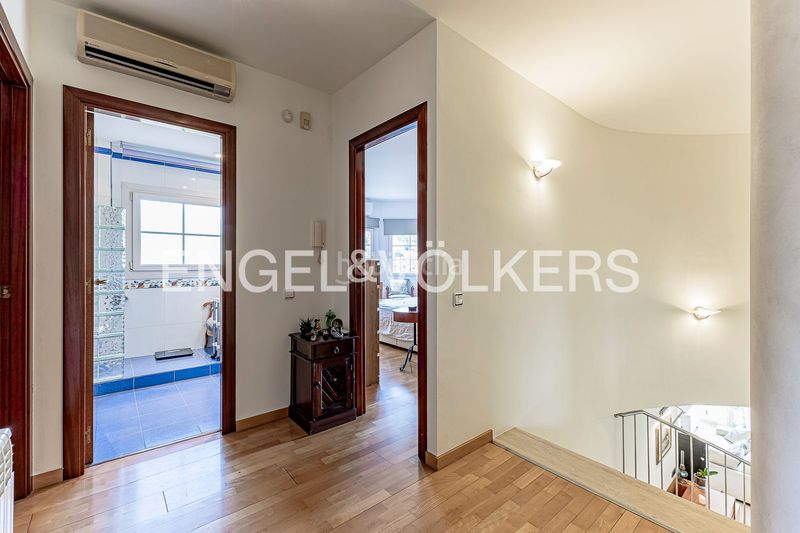 Foto 51956a8d-e802-424c-860c-5f1438a4bda9. Casa  de ensueño con piscina y vistas a los viñedos en Begues
