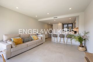 Rent Flat in Centre-Can Nadal. Piso de obra nueva con parking y trastero en sant feliu