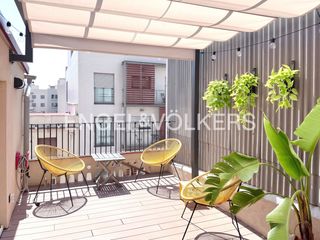 Àtic a Poblenou. Espectacular ático con terraza privada a pasos de la playa