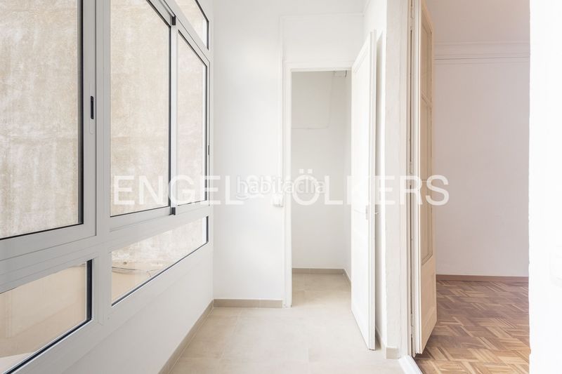 Foto 26e747b3-901d-4167-ba13-5e1ce0045f39. Pis amb calefacció a La Nova Esquerra de l´Eixample Barcelona