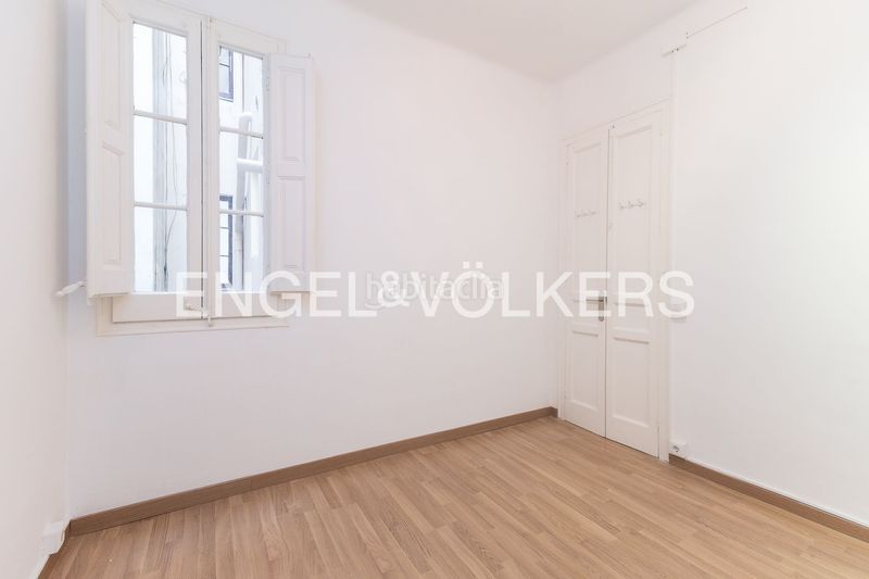 Foto f4609525-cdc3-4e8a-843e-c9fd08420aad. Pis amb calefacció a La Nova Esquerra de l´Eixample Barcelona