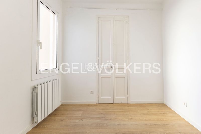 Foto ab1da3f8-883e-44de-8fff-4a02735fa5f9. Pis amb calefacció a La Nova Esquerra de l´Eixample Barcelona
