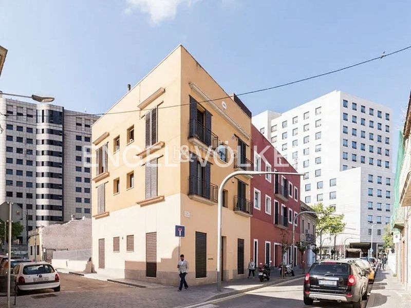 Foto 4e780fd5-3605-48c2-8cda-ae1269dcf1a6. Casa amb calefacció a Barri de les Corts Barcelona