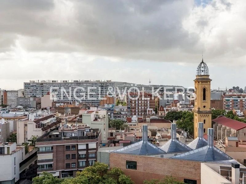 Foto f91c0b88-294d-4acd-9c69-dc984a5ce6a1. Casa amb calefacció a Barri de les Corts Barcelona