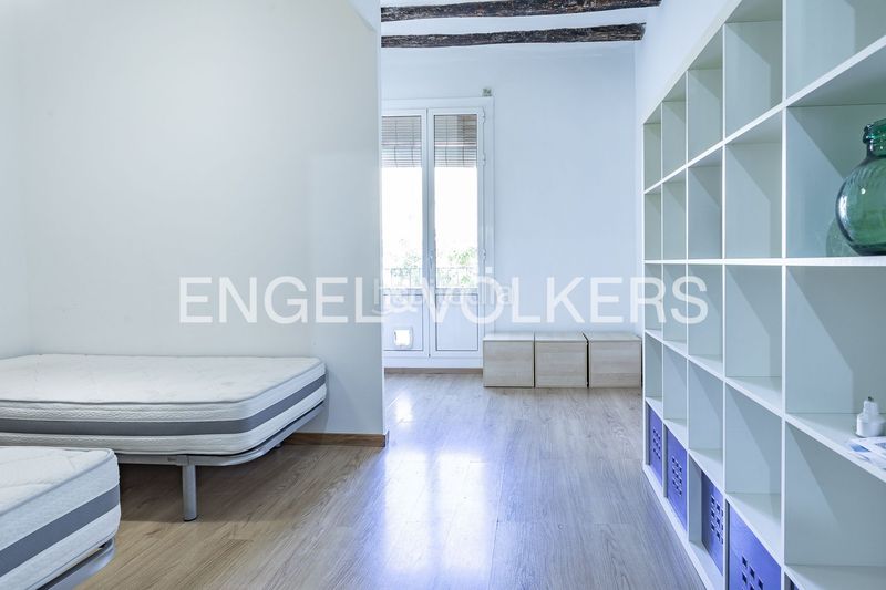 Foto b08f11d0-ea9c-4e7b-87e4-7f7434a2b9e7. Pis amb calefacció a Poblenou Barcelona