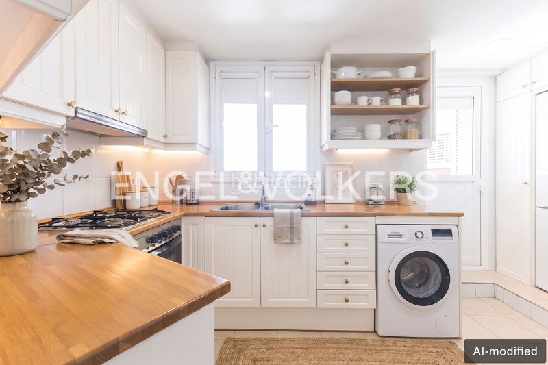 Foto a9ae3335-9b52-41c5-a5b0-1c310d3da7f5. Àtic amb calefacció a Putget - Farró Barcelona