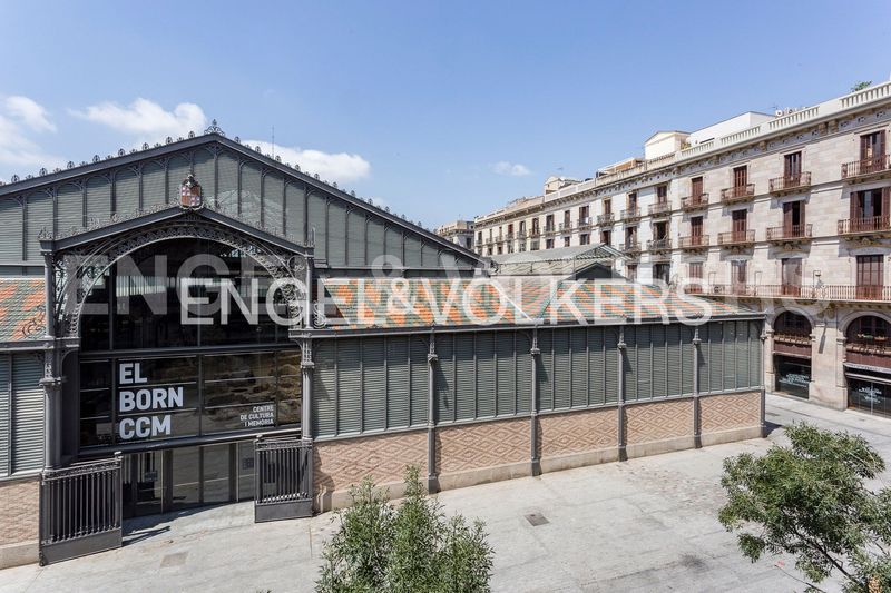 Foto e1fad4e3-ae8a-41a3-8037-00db51067a79. Dúplex amb calefacció a St. Pere - Sta. Caterina - El Born Barcelona