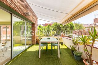 Location Appartement à Sarrià. Apartamento amueblado  con terraza en sarria
