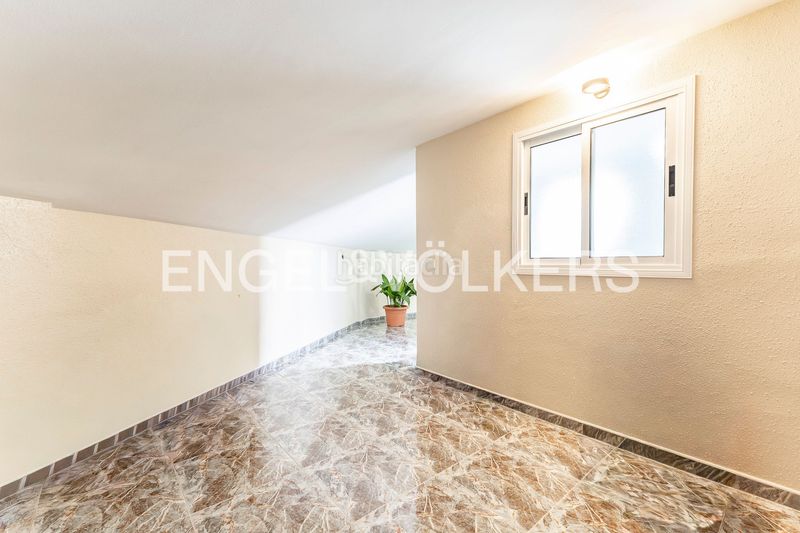 Foto 06db1255-d94e-4bef-9b04-c1f11f9cdf7b. Casa amb calefacció aparcament a Sarrià Barcelona