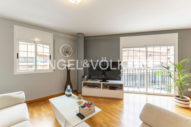Foto 3b350bd0-5e39-4b8c-8348-8be75f889232. Casa amb calefacció aparcament a Sarrià Barcelona