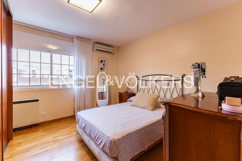 Foto 4ce6ed9b-6885-4104-9829-facccd52b383. Casa amb calefacció aparcament a Sarrià Barcelona