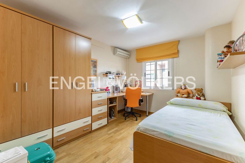 Foto be13bf28-b71f-4174-b6be-6537d571dbdc. Casa amb calefacció aparcament a Sarrià Barcelona