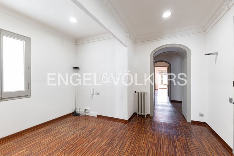 Foto d41b2db0-df1f-46d1-ab74-a8aabdeb3112. Pis amb calefacció a Dreta de l´Eixample Barcelona