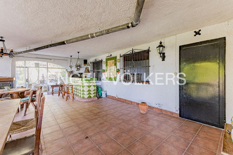 Foto 1e3461a0-f009-46e6-a77e-377d2e11e32f. Casa amb calefacció aparcament a Corbera de Llobregat