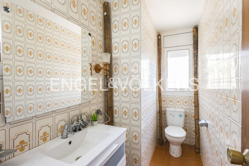 Foto 5f48b7a0-3990-4609-8115-c07b2e68e569. Casa amb calefacció aparcament a Corbera de Llobregat