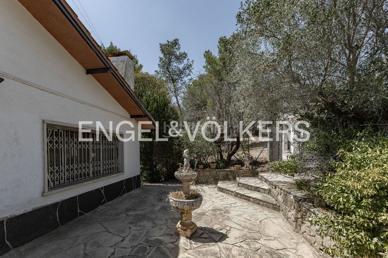 Foto 6d66d13f-3275-47a9-aad2-e745575bea90. Casa amb calefacció aparcament a Corbera de Llobregat