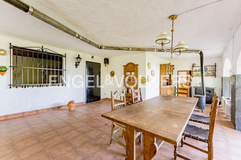 Foto 9eb05c6c-cdfa-4da6-9f49-79e1ccd88673. Casa amb calefacció aparcament a Corbera de Llobregat