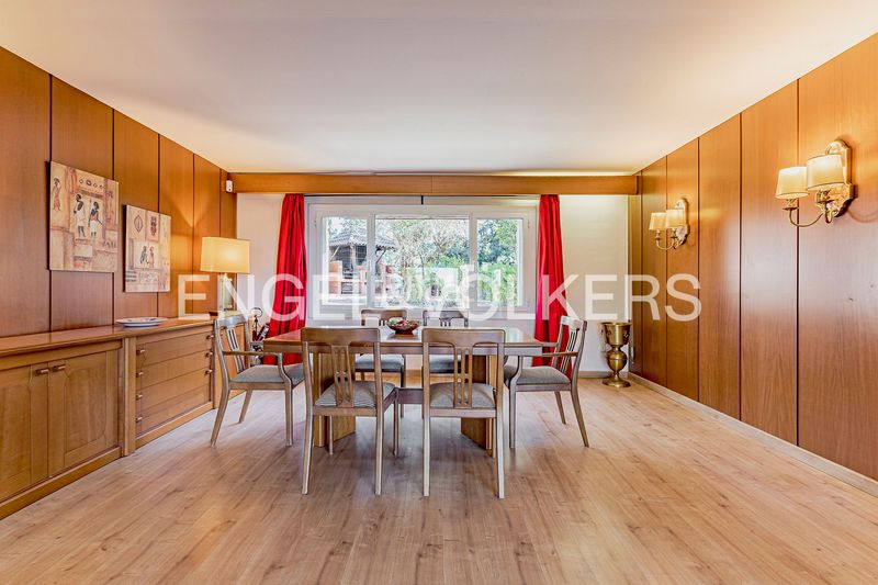 Foto ae417cfe-c468-4f11-9e2e-5f4418c63424. Casa amb calefacció aparcament a Corbera de Llobregat