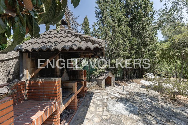 Foto ceb7a04e-215c-4481-ac64-5b7727516845. Casa amb calefacció aparcament a Corbera de Llobregat