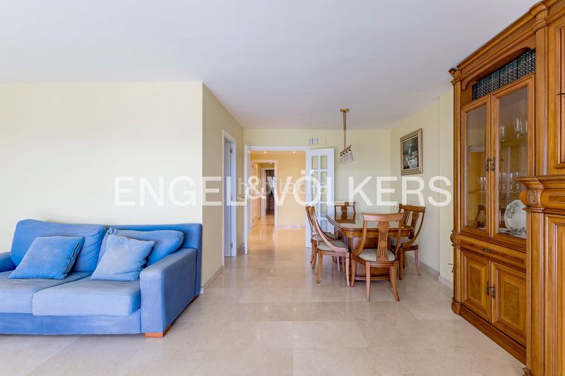 Foto 5ebe2046-b5f7-49b0-b937-223cabc23b7d. Planta baixa amb calefacció piscina a L´Estany Calafell