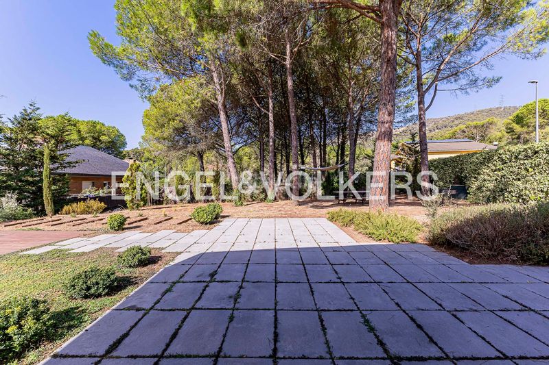 Foto 13ec62e0-e2ac-48fa-b1ed-ae259dd90a19. Casa amb calefacció aparcament piscina a Begues
